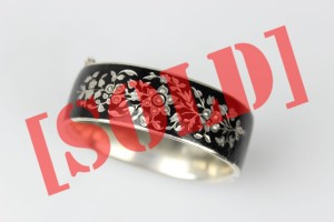 SZEROKA BRANSOLETKA CZARNA EMALIA SREBRO PERŁY