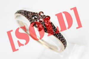 WIKTORIAŃSKA BRANSOLETKA Z GRANATAMI