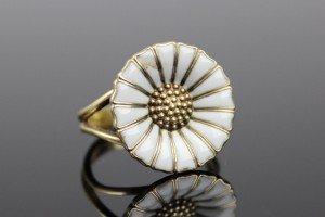 PIERŚCIONEK W EMALII STOKROTKA DANIA SREBRO