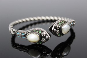 SZTYWNA BRANSOLETKA XIX WIEK SREBRO WĘŻE