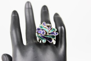 MODERNISTYCZNY PIERŚCIONEK Z KOLOROWĄ EMALIĄ SREBRO