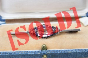 PRZEDWOJENNA BROSZKA Z AMETYSTEM SREBRO