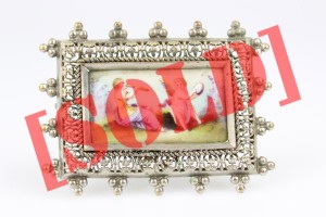 ROMANTYCZNA BROSZKA Z MALOWANĄ PORCELANĄ – PRZEŁOM XIX I XX WIEKU